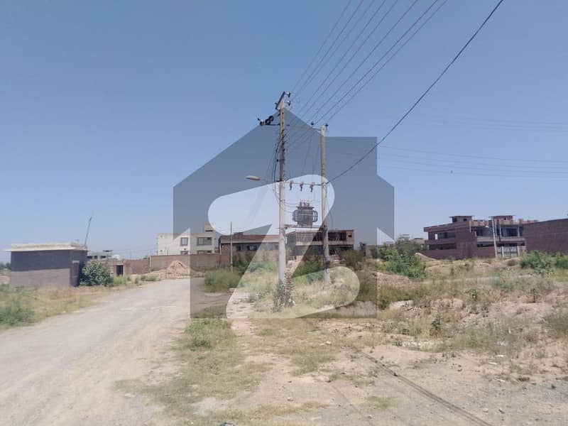 Good Location plots for sale in Regi model town peshawar Regi Model