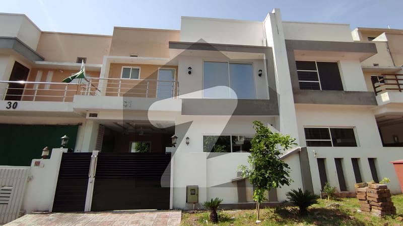 Sector H 5 Marla House For Rent