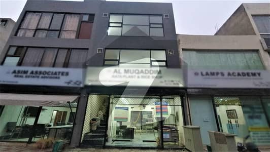 2 Marla Brand New Commercial Building for Sale in AA Block Sector D Bahria Town.