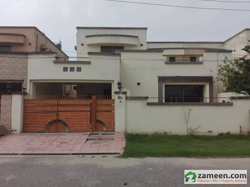 10 Marla House Is Available For Sale In  Punjab Govt Servant Society Lahore