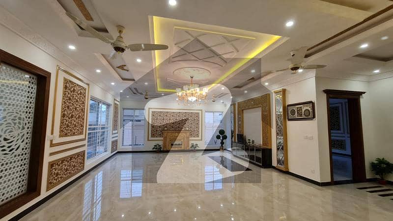 2 Kanal Facing Park Brand New House For Sale
