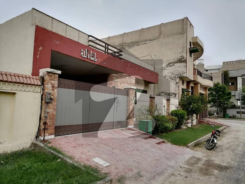 خیابانِ گارڈنز فیصل آباد میں 10 مرلہ مکان 60 ہزار میں کرایہ پر دستیاب ہے۔