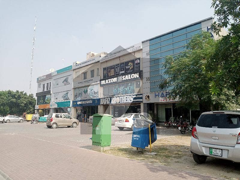 5 Marla Commercial Plaza Ground Floor With Basement On Main Boulevard  Sector C Side A Very Attractive Location In Bahria Town Lahore