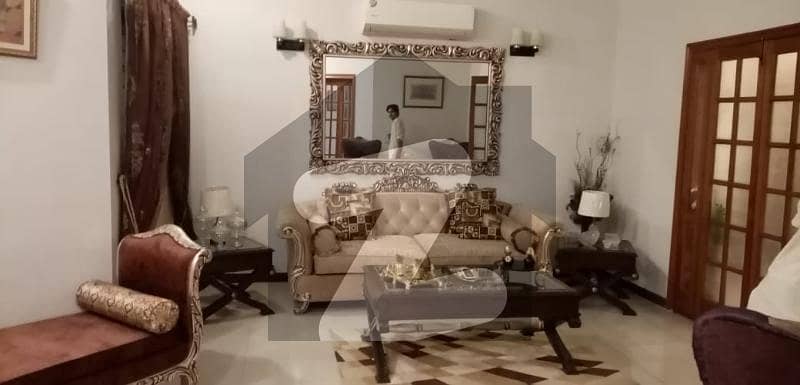 ڈی ایچ اے فیز 1 ڈیفنس (ڈی ایچ اے) لاہور میں 5 کمروں کا 1 کنال مکان 5.65 کروڑ میں برائے فروخت۔