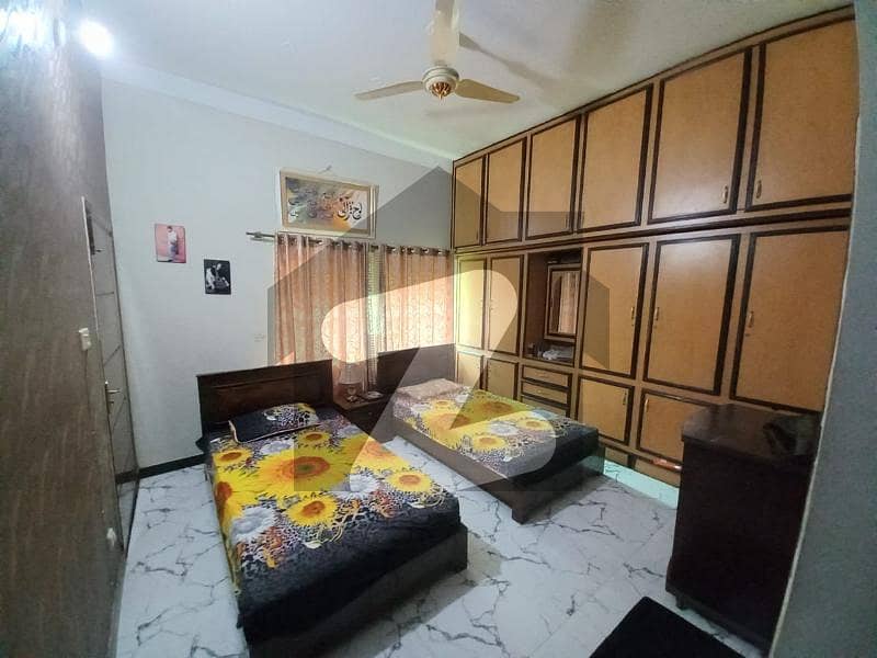 ڈھوک پراچہ راولپنڈی میں 6 کمروں کا 9 مرلہ مکان 3.5 کروڑ میں برائے فروخت۔