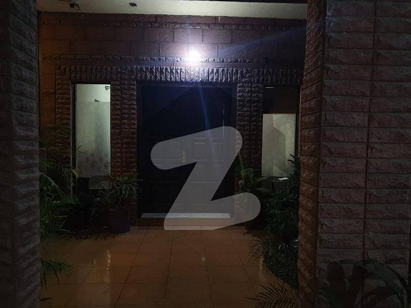 33 Marla Upper Portion In Upper Mall Scotch Corner Lahore