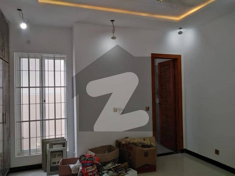 PRIME LOCATION 10 MARLA BRAND NEW HOUSE AVAILABLE FOR SALE IN Punjab University Society