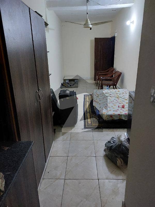 ROOM AVAILABLE FOR RENT IN VALENCIA HOUSING SOCIETY