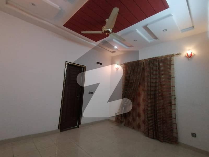 10 Marla Upper-Portion Portion For Rent in Canal View Gujranwala Sector-4