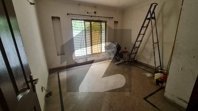 10 Marla House For Sale In Tariq Gardens - Block A