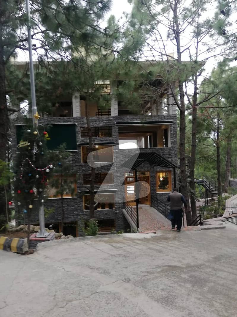 A Stunning Flat Is Up For Grabs In Whispering Pines Islamabad