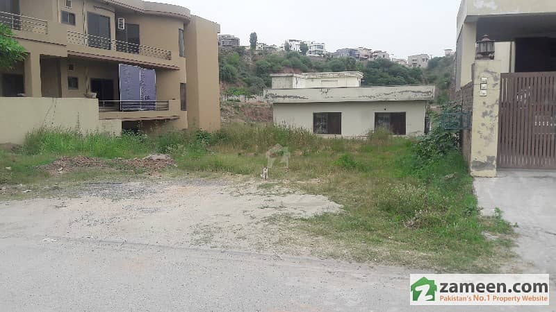 1 Kanal Plot On Excellent Location For Sale In DHA Phase 1 - Sector B