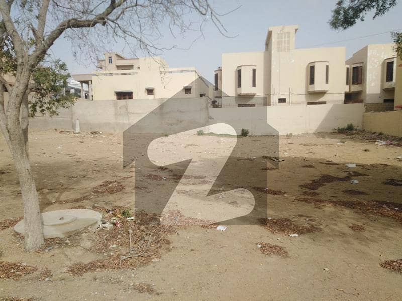 Commercial Plot For Sale Situated In Gulshan-e-maymar - Sector T