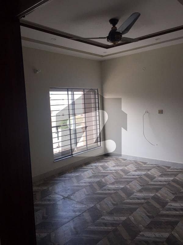 10 Marla Brand New House For Sale In Tech Town Satiana Road