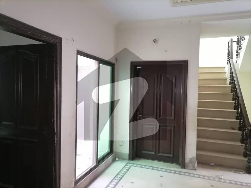 مکہ گارڈن فیصل آباد میں 3 کمروں کا 4 مرلہ مکان 1.2 کروڑ میں برائے فروخت۔