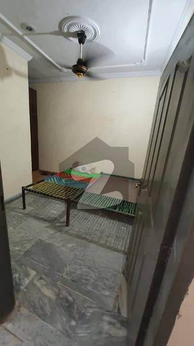 گلشنِ راوی لاہور میں 2 کمروں کا 2 مرلہ مکان 48 لاکھ میں برائے فروخت۔
