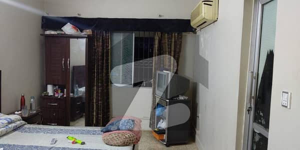 عامر خسرو کراچی میں 2 کمروں کا 4 مرلہ فلیٹ 95 لاکھ میں برائے فروخت۔
