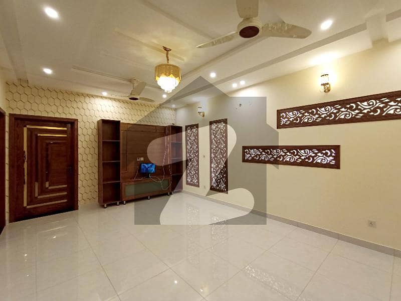 1 Kanal Ground Portion With 3 Bedrooms For Rent