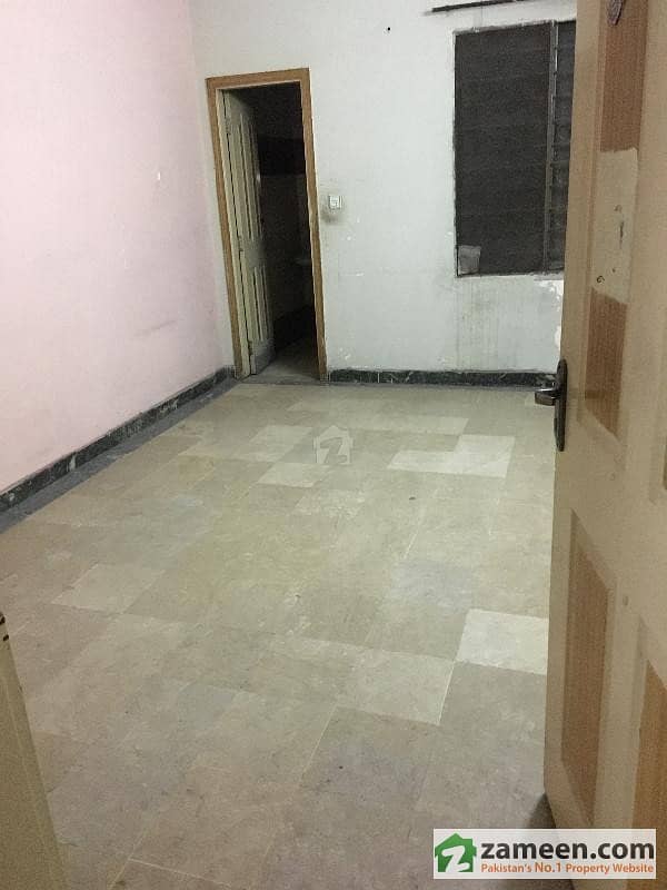 2 Bed Family Flat For Rent in Muslim Town Muslim Town, Lahore ID9447776