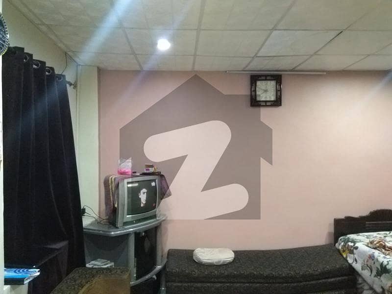 (pagri) 3 Bedroom With Attached Bath At Pakistan Chowk