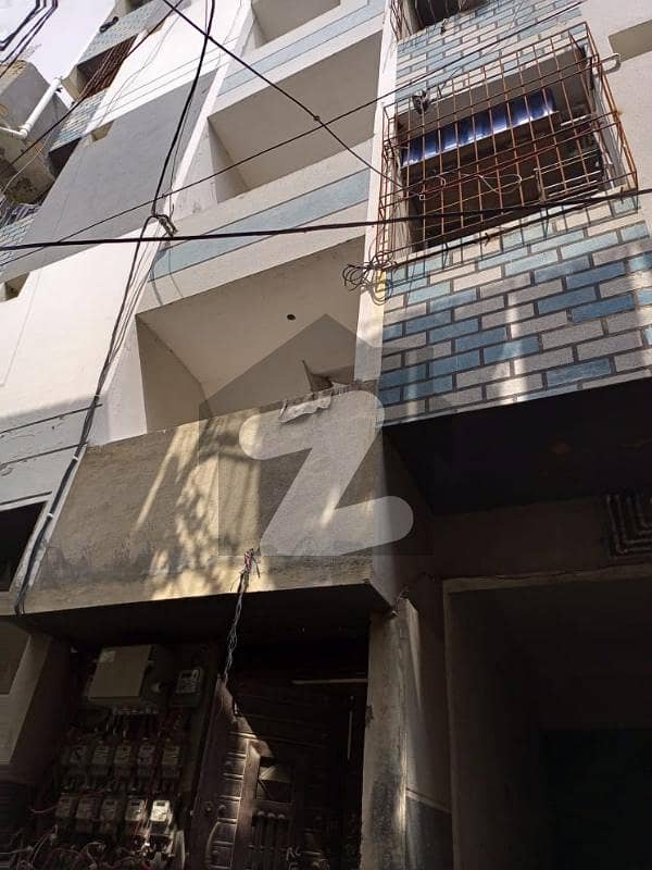 محمودآباد نمبر 1 محمود آباد کراچی میں 2 کمروں کا 1 مرلہ فلیٹ 22 لاکھ میں برائے فروخت۔