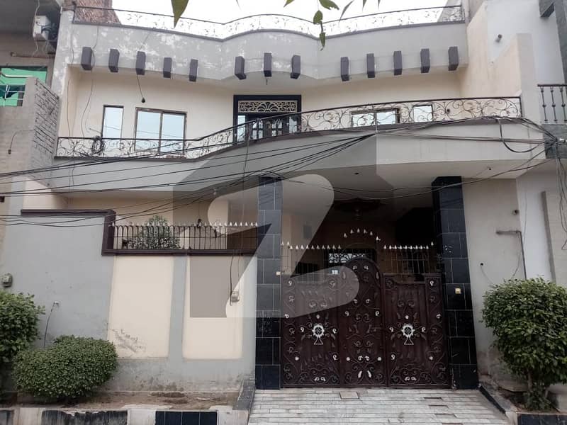 A Well Designed Upper Portion Is Up For rent In An Ideal Location In Rehman Gardens