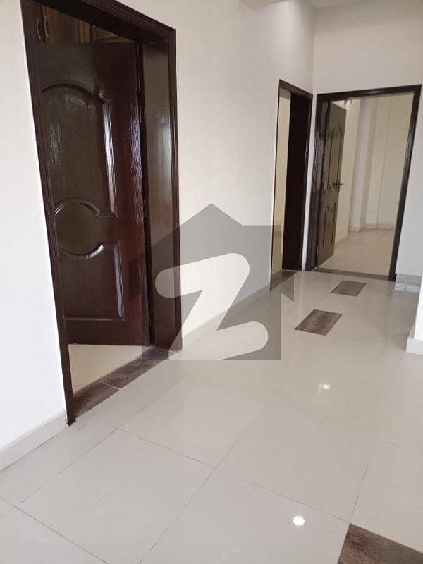 Dha Phase 8 Ex Park View 10 Marla Villa For Rent