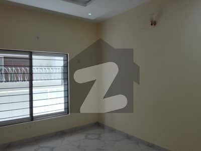 Highly-Desirable Lower Portion Available In Bahria Town Phase 8 - Awami Villas 3 For Rent