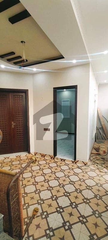 نشیمنِ اقبال فیز 2 نشیمنِ اقبال لاہور میں 3 کمروں کا 3 مرلہ مکان 1.2 کروڑ میں برائے فروخت۔