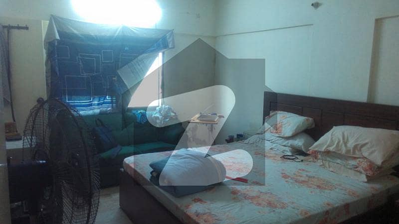 2 Bed Dd Apartment For Sale Best Location In Gulistan-e-johar