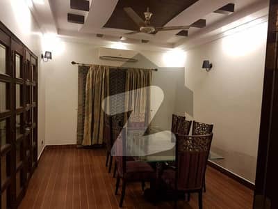 1 KANAL INDEPENDENT FULL HOUSE ON IDEAL LOCATION & BEAUTIFUL DESIGN FOR RENT IN DHA PHASE 5