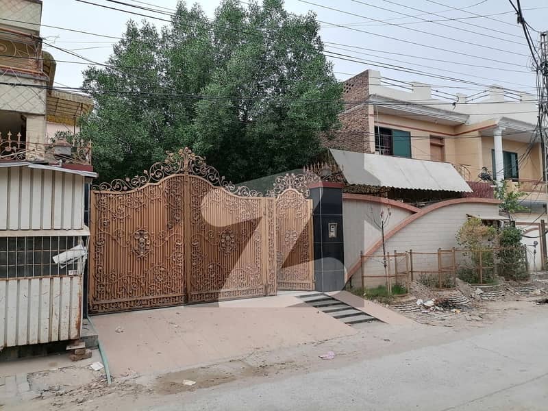 1 Kanal House For sale Is Available In Khayaban-e-Sadiq