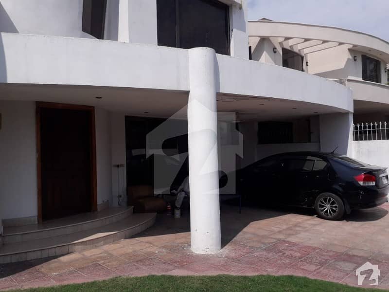 Old House For Sale In Dha Phase 4 On Good Location