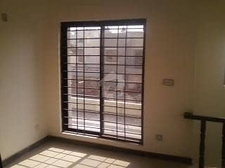 Upper Portion Available For Rent Tulsa Road Lalazar