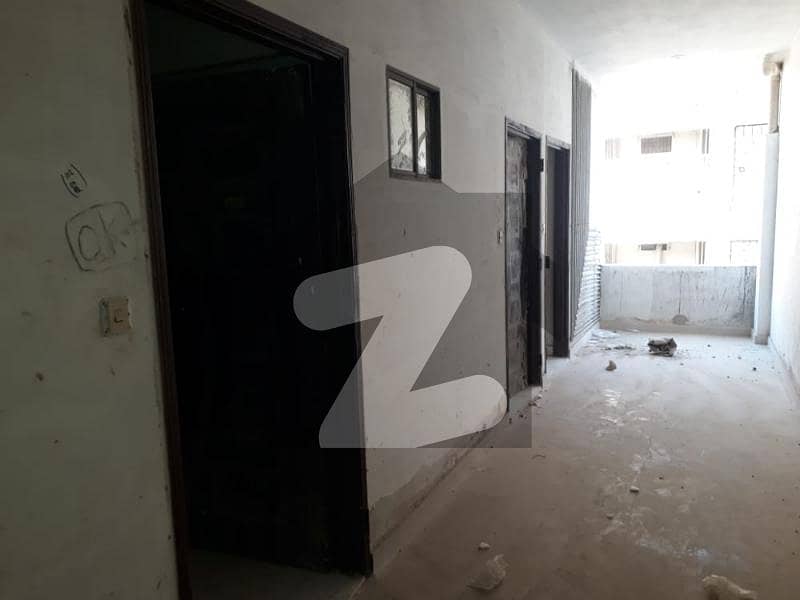 Near 4k Chowrangi North Karachi Flat