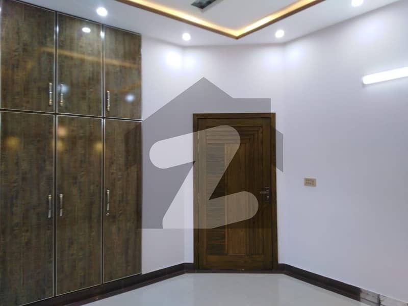 Flat Of 3 Marla Is Available For Rent In Nespak Scheme Phase 2, Lahore
