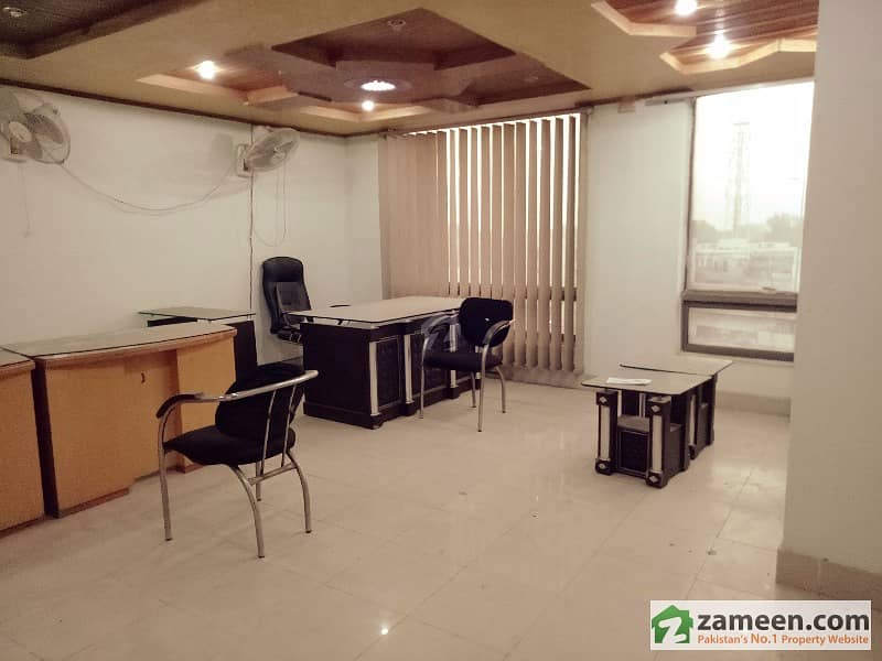 Furnished Office Available For Rent At Lucky Center