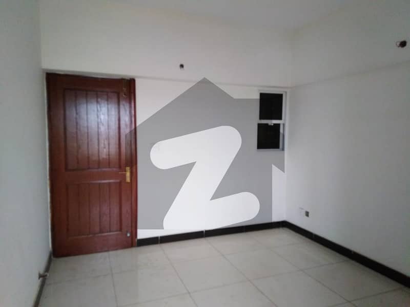 Tripple Storey 120 Square Yards House Available In Gulshan-e-Iqbal For sale