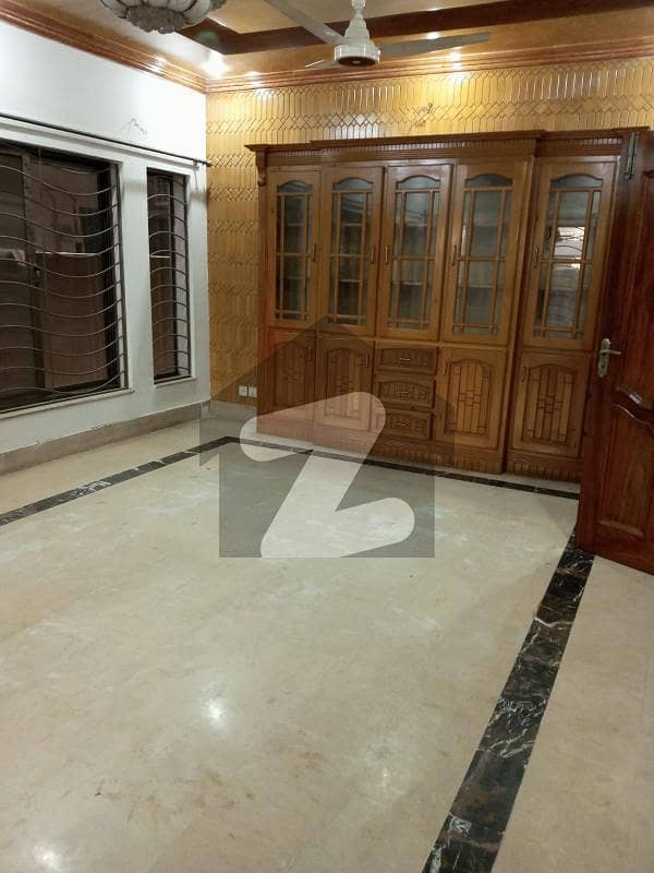 10 Marla Upper Portion For Rent In Bahria Town Phas2