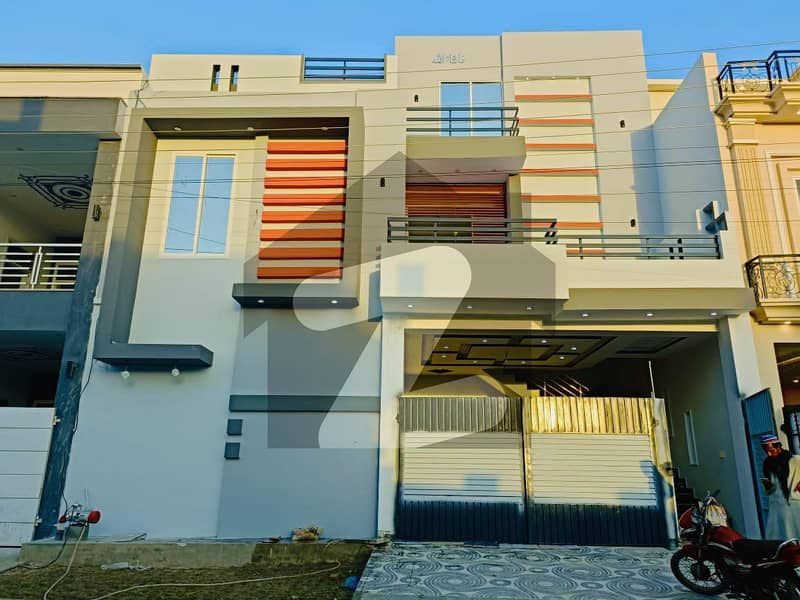 New Modern Style House Available In Reasonable Price