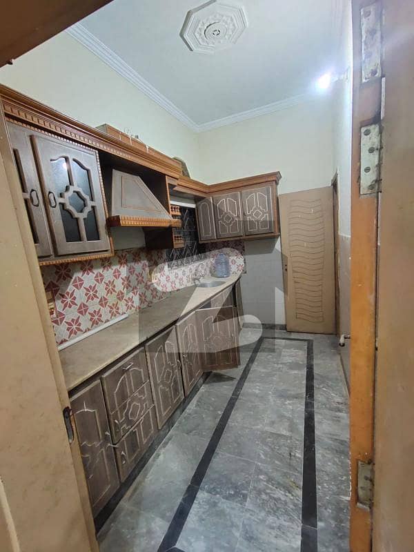 شلے ویلی راولپنڈی میں 2 کمروں کا 5 مرلہ زیریں پورشن 20 ہزار میں کرایہ پر دستیاب ہے۔