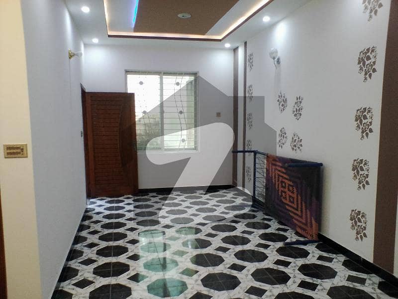 سن فورٹ گارڈنز لاہور میں 5 کمروں کا 5 مرلہ مکان 2 کروڑ میں برائے فروخت۔