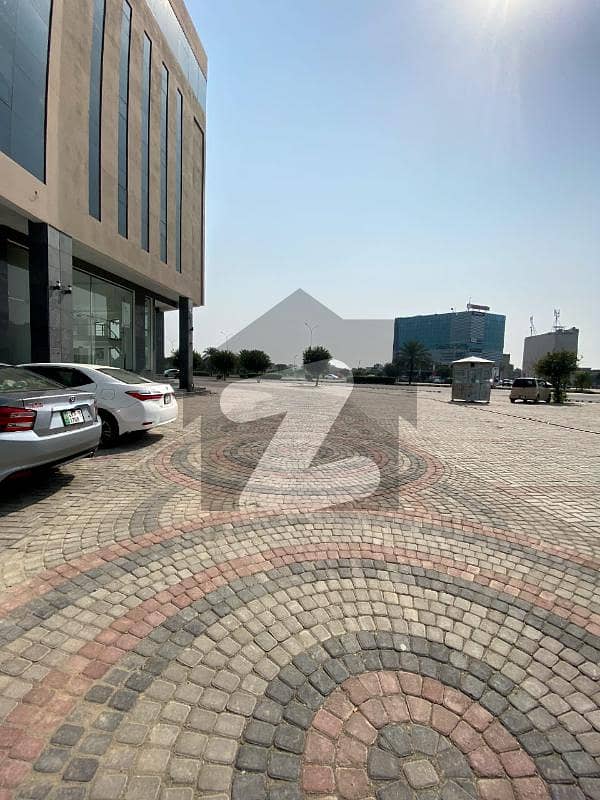 16 MARLA PLAZA AVAILABLE FOR RENT IN PHASE 8 EX PARK VIEW WITH 1OO ORIGINAL PICS ADD(GOLDEN OPPORTUNITY FOR BUSINESSMAN)