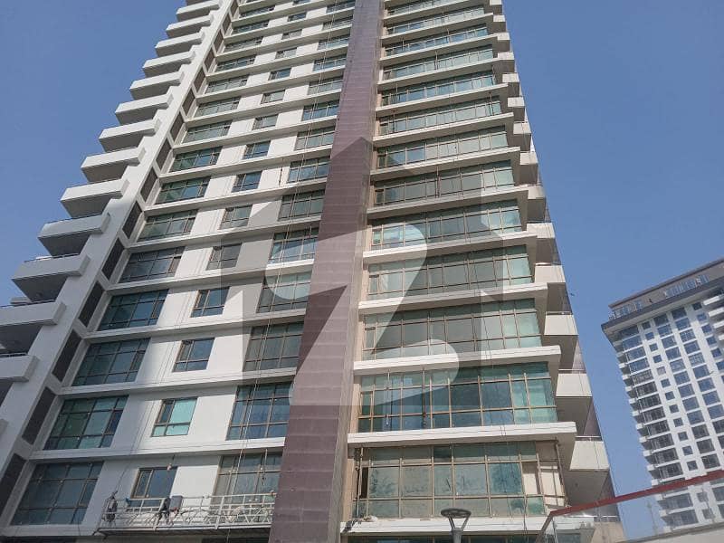 عمار پرل ٹاورز امارکریسنٹ بے ڈی ایچ اے فیز 8 ڈی ایچ اے کراچی میں 3 کمروں کا 19 مرلہ مکان 9.7 کروڑ میں برائے فروخت۔