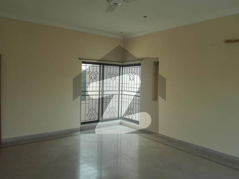 1 Kanal House Available In NFC 1 - Block C (NE) For sale