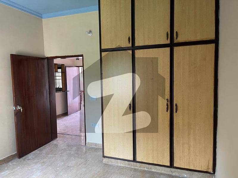 ریوینیو سوسائٹی لاہور میں 4 کمروں کا 5 مرلہ مکان 1.75 کروڑ میں برائے فروخت۔