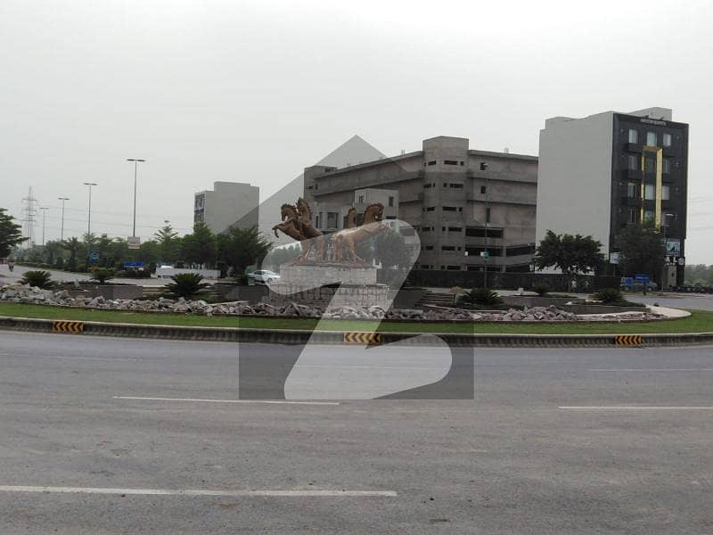 8 Marla Plaza For Sale In Bahria Town Main Boulevard