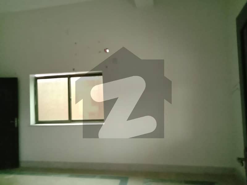 خیابانِ کالونی فیصل آباد میں 3 کمروں کا 5 مرلہ مکان 1 کروڑ میں برائے فروخت۔