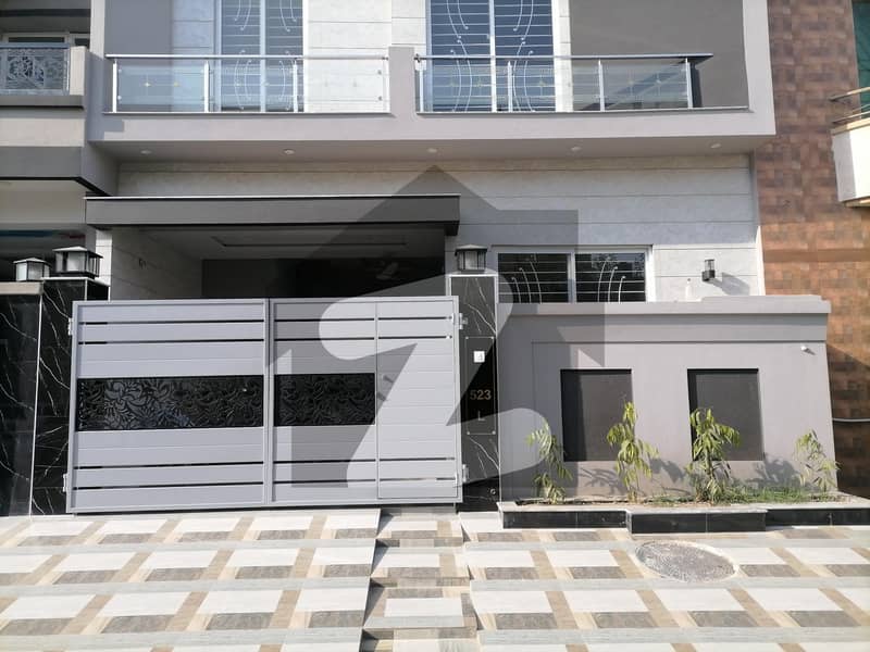 A Perfect House Awaits You In Johar Town Phase 2 - Block L Lahore