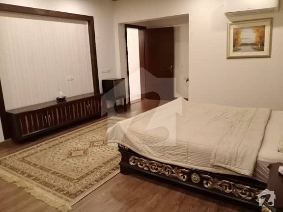 ڈی ایچ اے فیز 2 - بلاک آر فیز 2 ڈیفنس (ڈی ایچ اے) لاہور میں 6 کمروں کا 2 کنال مکان 18.5 کروڑ میں برائے فروخت۔